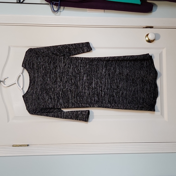 Grey and black patterned fare style sleeved dress with front tie brand G 21 size - Picture 2 of 2